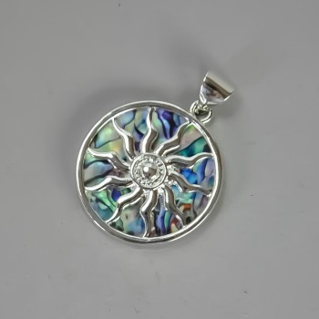 Pendant 'Yarilo' Halloysite (synthetic) 32×37×43 mm