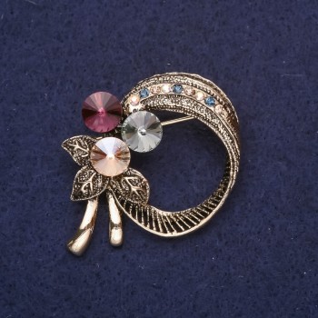 Brooch 'Bouquet' with rhinestones in violet, champagne, gray, blue, and chameleon colors, 32x32 mm, gold-toned metal