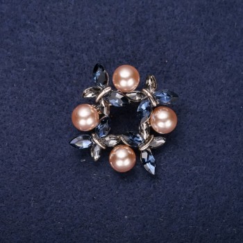 Brooch 'Wreath of Butterflies' with Majorca Pearls and blue and cream stones, 33mm, Gold-Tone Metal