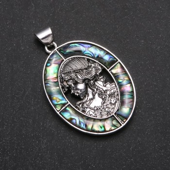 Pendant "Buckwheat" with Chalcedony in bezel setting 36×46 mm