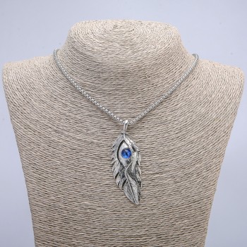 Pendant 'Dragon Eye Feather' 65×23 mm on a chain, length 70 cm, silver-toned metal
