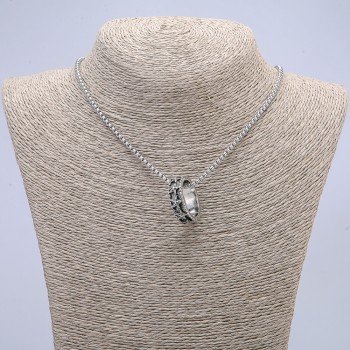 Pendant 'Ring' 26x8 mm on a chain, length 70 cm, silver-colored metal