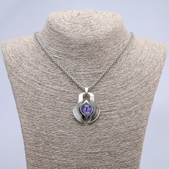Pendant 'Dragon's Eye' in a bezel 43x35 mm on a chain, chain length 70 cm, silver-tone metal