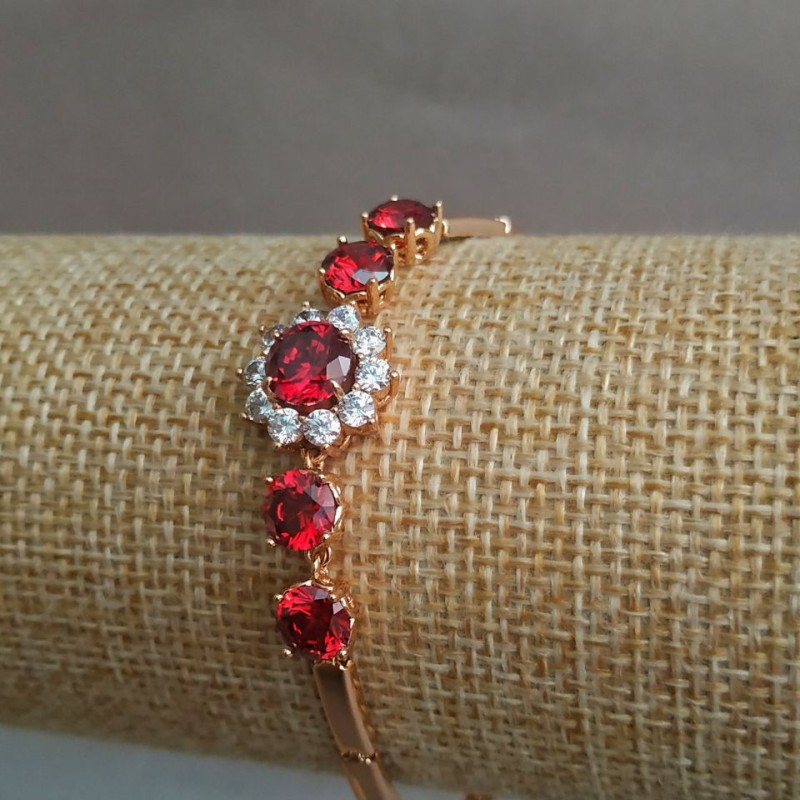 Xuping Bracelet with 18K Gold Plating, White Rhinestones and Red Crystals, 19 cm Length, 3.3 mm Thickness