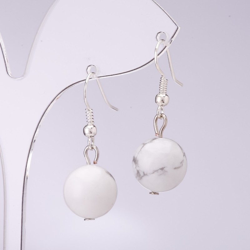 Chalcedony earrings, diameter 10 mm, length 30 cm