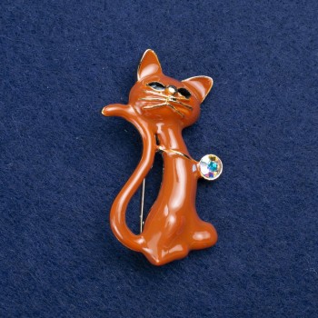 Kitten Brooch in Golden Metal, Enamel, and Crystals, 50×30 mm +