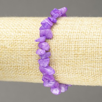 Elastic bracelet with tinted quartz chips, 8mm+ diameter