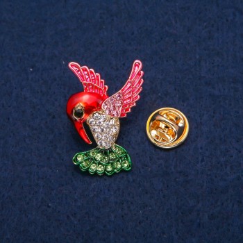 Hummingbird Brooch with Colorful Enamel and Crystals, Gold-Tone Metal 23×31 mm