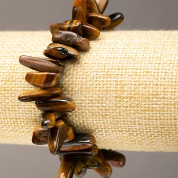 Bracelet with Tiger's Eye chip 'Needle' on Elastic, d 20×5-6 mm (±), wrist circumference 18 cm