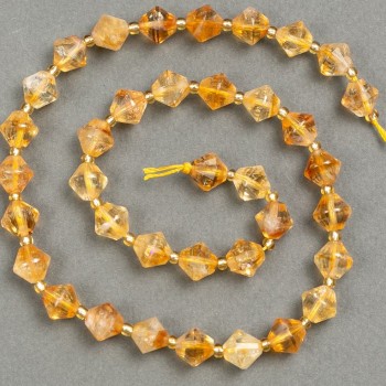 Beads on a thread of natural citrine, faceted diamond-shaped 9x8.5 mm, length 39 cm, (seed beads 3x3 mm)
