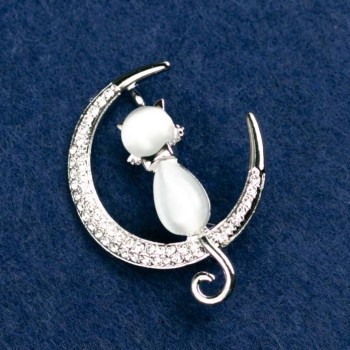 Brooch 'Kitty Cat's Eye' Gray with White Crystals, 39x31mm, Silver-Tone Metal