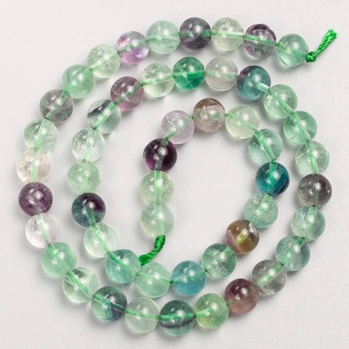 Beads on a thread, natural fluorite, smooth round beads, 8 mm diameter, 39 cm length +