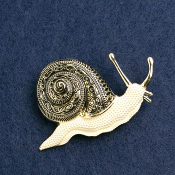 Snail Brooch enamel white and gold, gold-tone metal 50x32mm