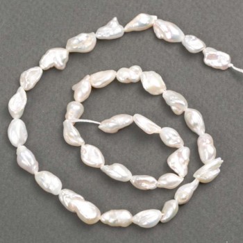 Baroque pearl beads with a gasoline tint, d 5-7×9-12 mm +-, length 38 cm