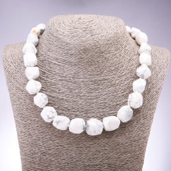 Kaholong natural stone necklace, polygonal faceting, diameter 13×15 mm (+-), length 50 cm