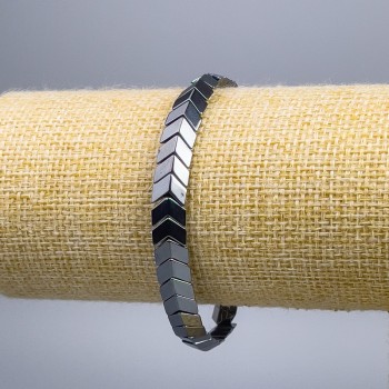 Hematite Bracelet Arrow, diameter 8x7x4 mm +-, length 18 cm (stretch)