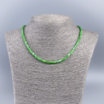 Choker Necklace Made of Natural Mother-of-Pearl (Dyed) Green Smooth Rondelles, 4×2 mm, Length 48 cm