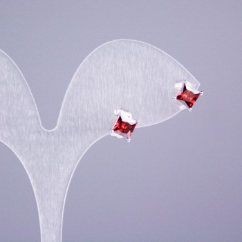 Xuping rhodium-plated stud earrings with red stones, 5x5 mm square, length 16 mm