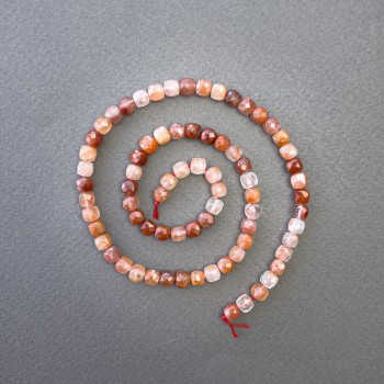 Carnelian beads, natural stone, faceted cubes, 5x5 mm diameter, 38 cm length, on thread
