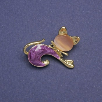 Brooch Kitty beige cat's eye, violet mother-of-pearl, golden metal 28x23mm