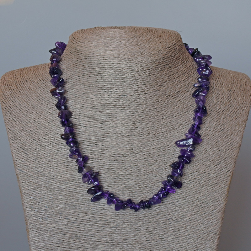 Amethyst Necklace - natural stone chips, diameter 10x5mm, length 48 cm