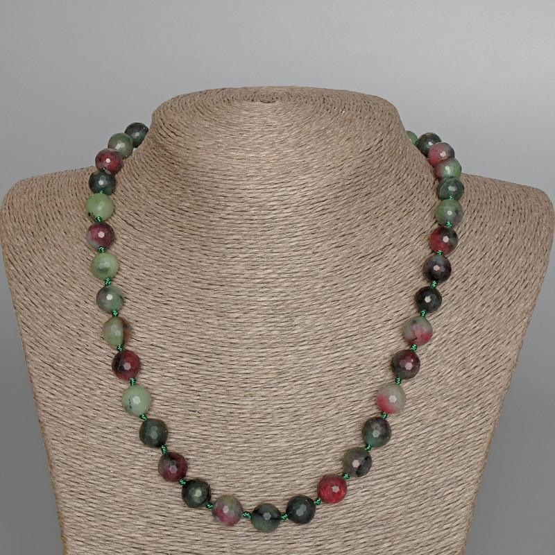 Natural Zoisite Necklace, Faceted Beads, 10 mm Diameter, 50 cm Length