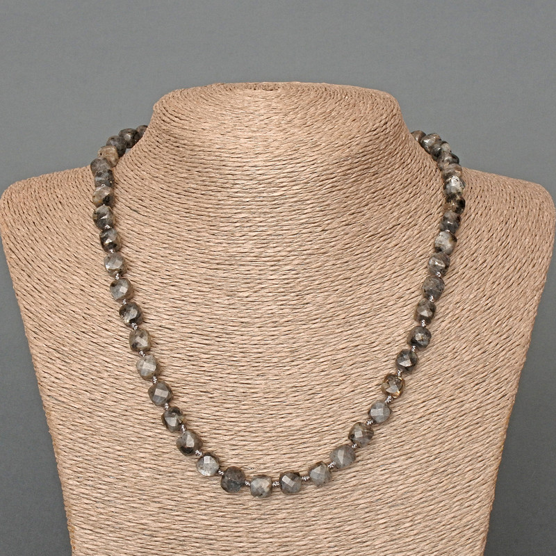 Labradorite Necklace with natural stone, faceted cube beads, 7 mm diameter, 50 cm length