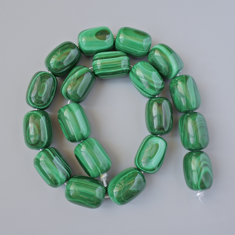 Malachite beads, natural stone, brick shape, 15×21 mm, length approx. 39 cm on thread