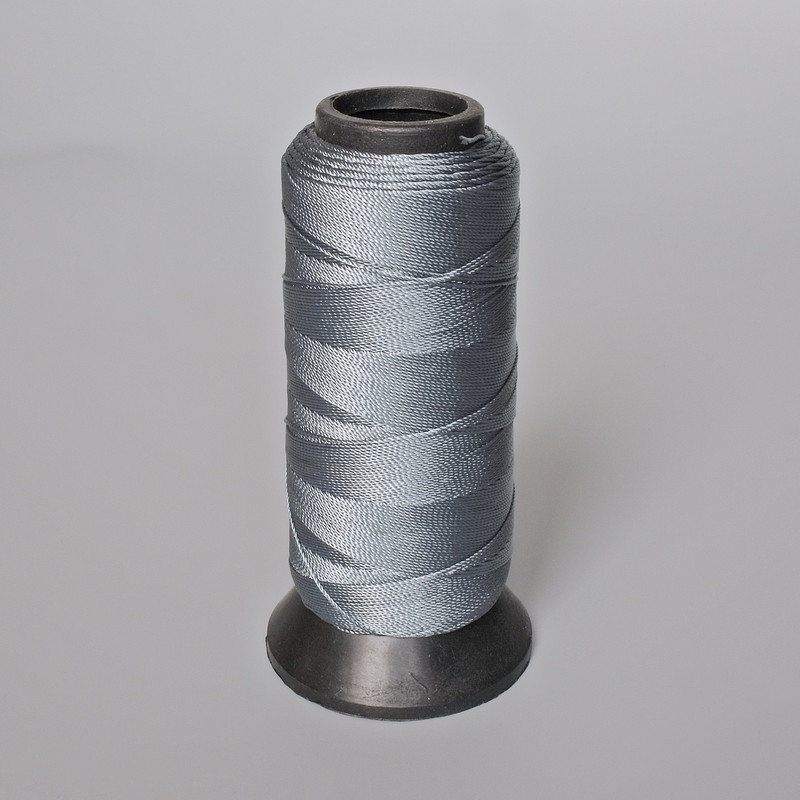 Indigo nylon thread on a spool, 0.9 mm diameter, 500 m