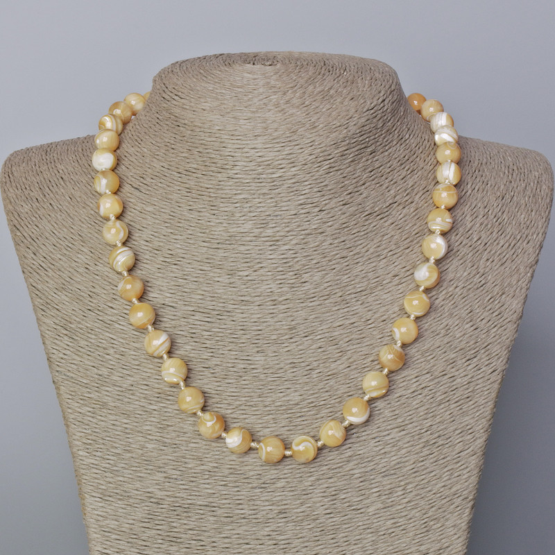 Beige natural mother-of-pearl necklace with smooth beads, 9 mm diameter, 45–49 cm length