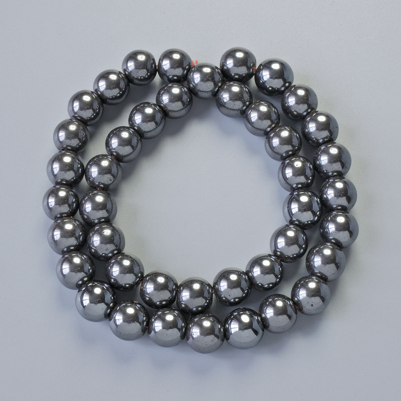 Hematite Beads, Smooth Round Balls, Diameter 10 mm, Length 39 cm, on a Thread