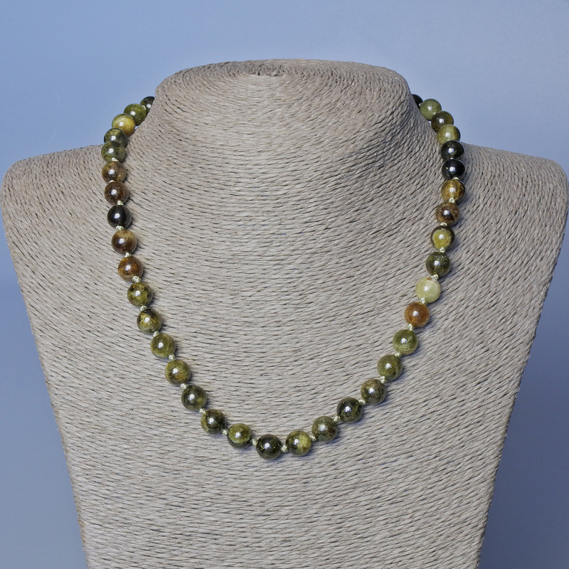 Grossular Beads (Green Garnet) natural stone smooth beads, diameter 6mm±, length 48cm±
