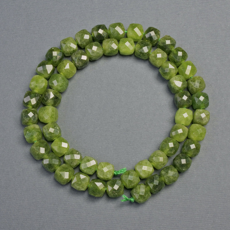 Natural jadeite beads, faceted cubes, 7×7 mm, strand length 37 cm