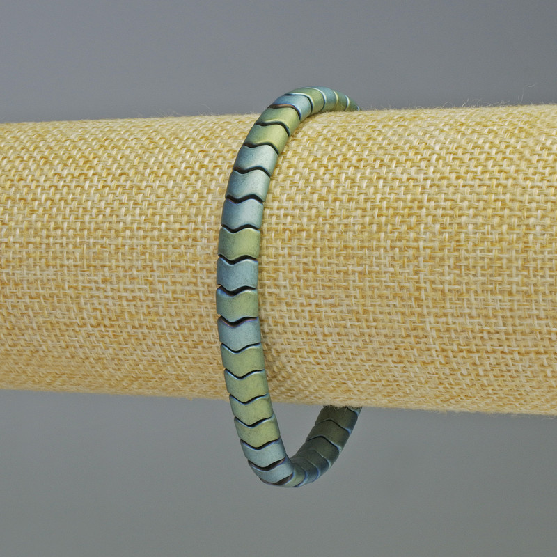 Hematite Snake Bracelet Zigzag Wave, matte chameleon green color, diameter 7x5x5 mm, length 18 cm, stretch