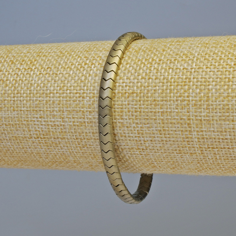 Hematite snake zigzag wave bracelet, matte bronze color, bead diameter 5×4×3 mm, length 18 cm, stretch