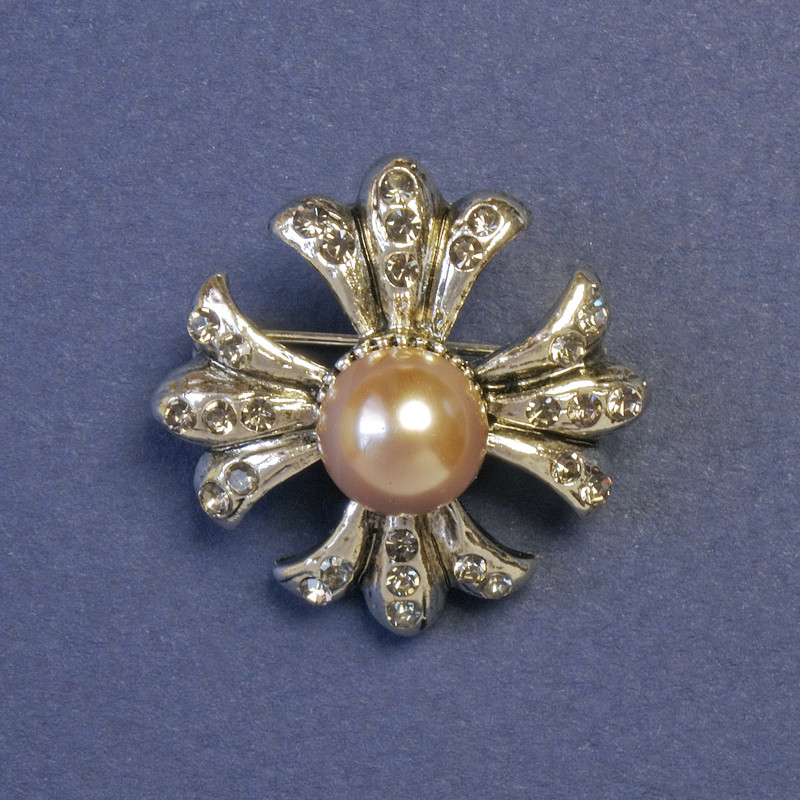 Brooch Accent with Pearl Maltese Cross, 30x30 mm, ± Silver-Toned Metal