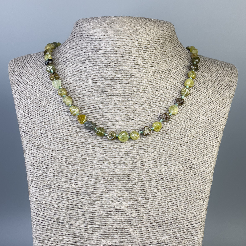 Grossular Necklace (Green Garnet) 7×7 mm Faceted Beads, 51 cm Long