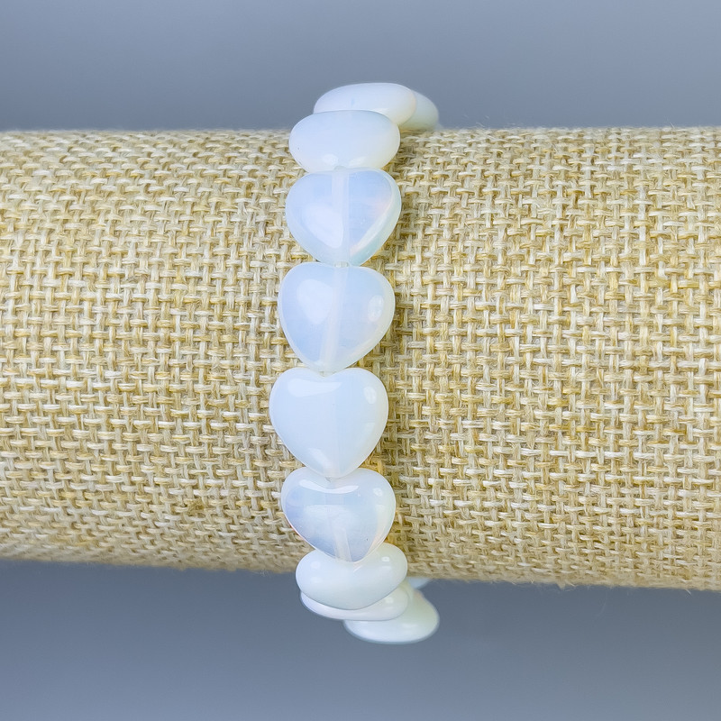 Moonstone Heart Bracelet, 12x12 mm diameter, 18 cm length, stretch
