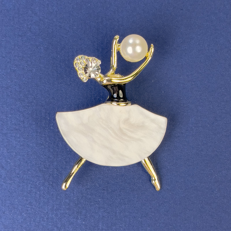 Brooch-pendant 'Girl' Pearl-color, white crystals, gold-tone metal, 47x32 mm, with pearl
