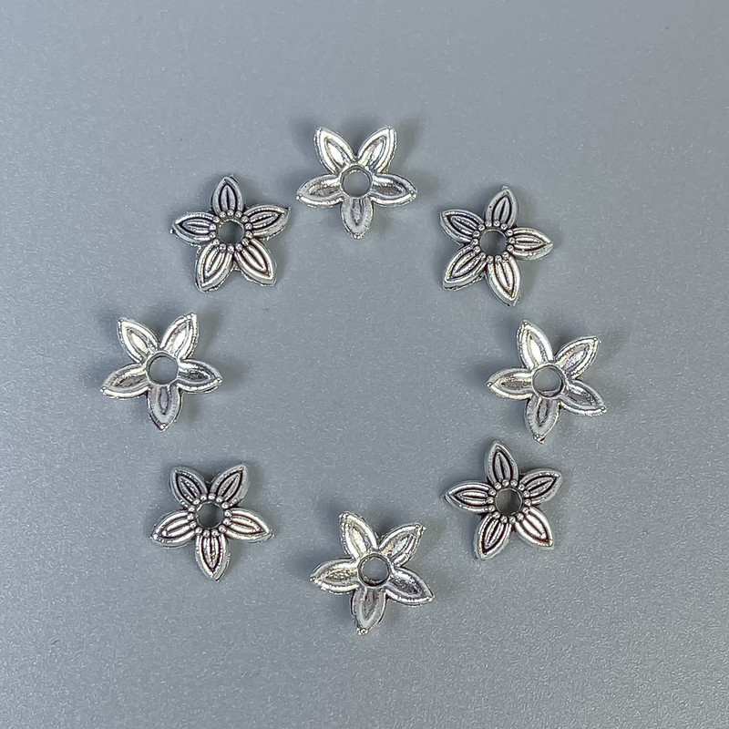 Фурнітура капелюшок для намистини колір металу срібло, діаметр 8х1мм+- отвір, діаметр 1, 8мм+- фасування 20гр. (~ 100шт. )