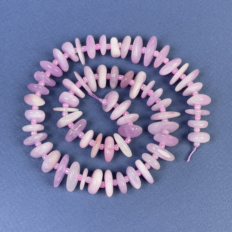 Kunzite Beads - Chips 12-16×2-5 mm +/- on Thread with Seed Beads, Length 40 cm