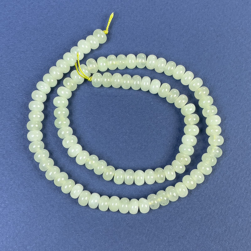 Onyx Rondelle Beads 6x4 mm on Thread, Length 38 cm+