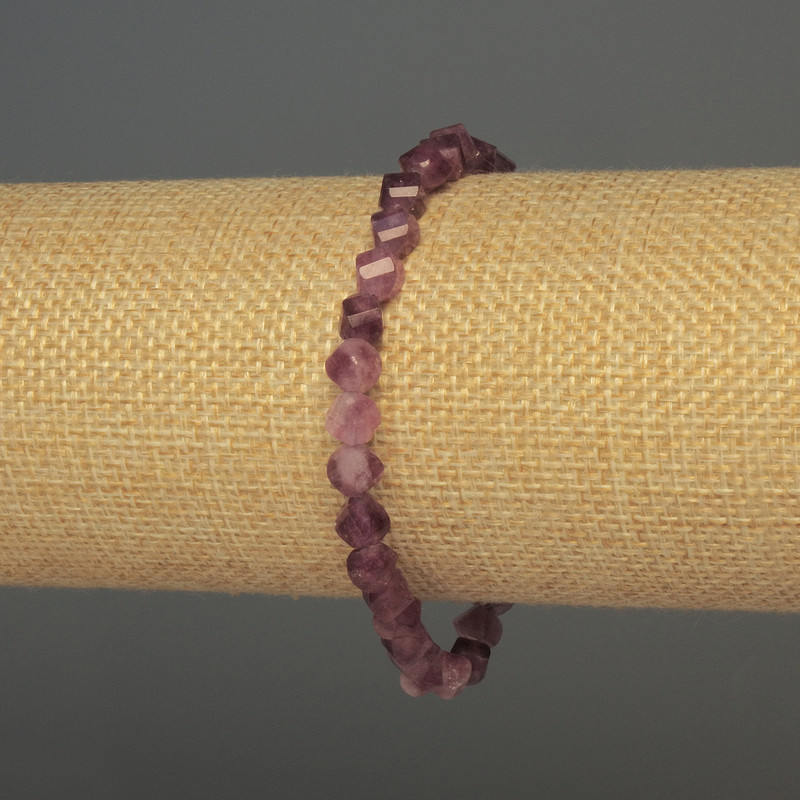 Tourmaline bracelet with faceted diamond-shaped beads, 6x5 mm, 18 cm long, stretch bracelet