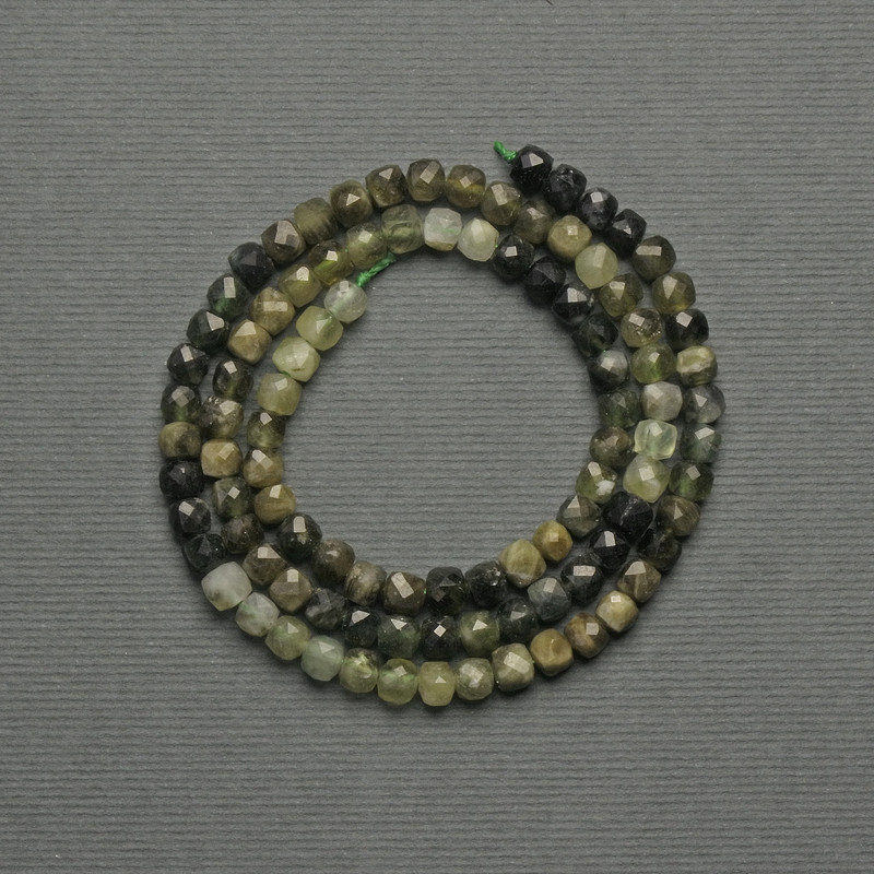Grossular Green Garnet Faceted Cube Beads, 4 mm Diameter ± on Thread, Length 39 cm+