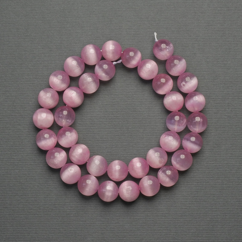 Pink Cat's Eye Beads, pink synthetic stone, smooth round beads, 10 mm diameter, on a thread, length 39 cm+
