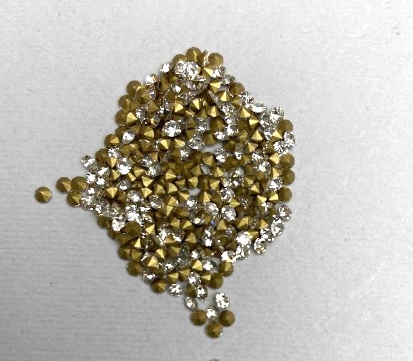 Rhinestones, white color, diameter 2–3 mm, pack of 4 g