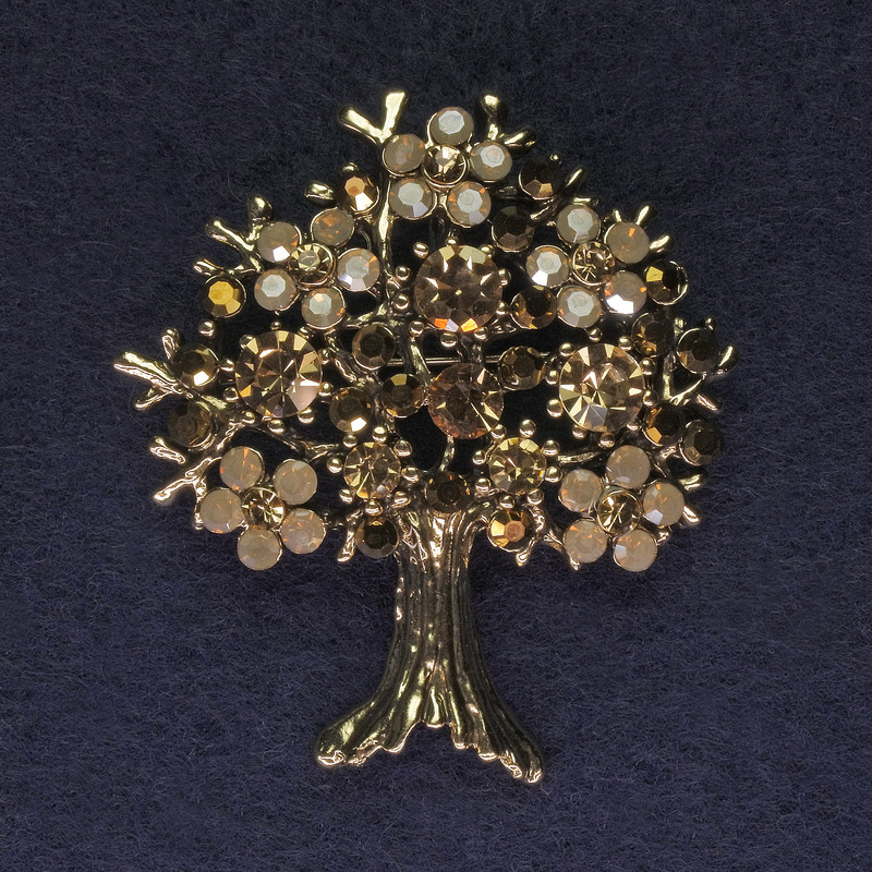Tree Brooch with crystals in gold-tone metal, diameter 45x50 mm +