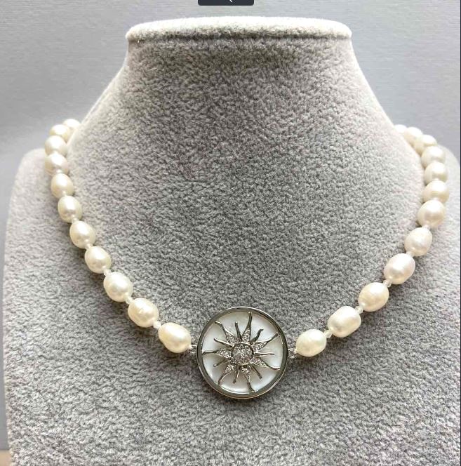 Freshwater Pearl Necklace with Oval Pearls, 10×7 mm, Sun Inset in Mother-of-Pearl, 25 mm Diameter, Length 46 cm, with Silver-Colored Metal Clasp