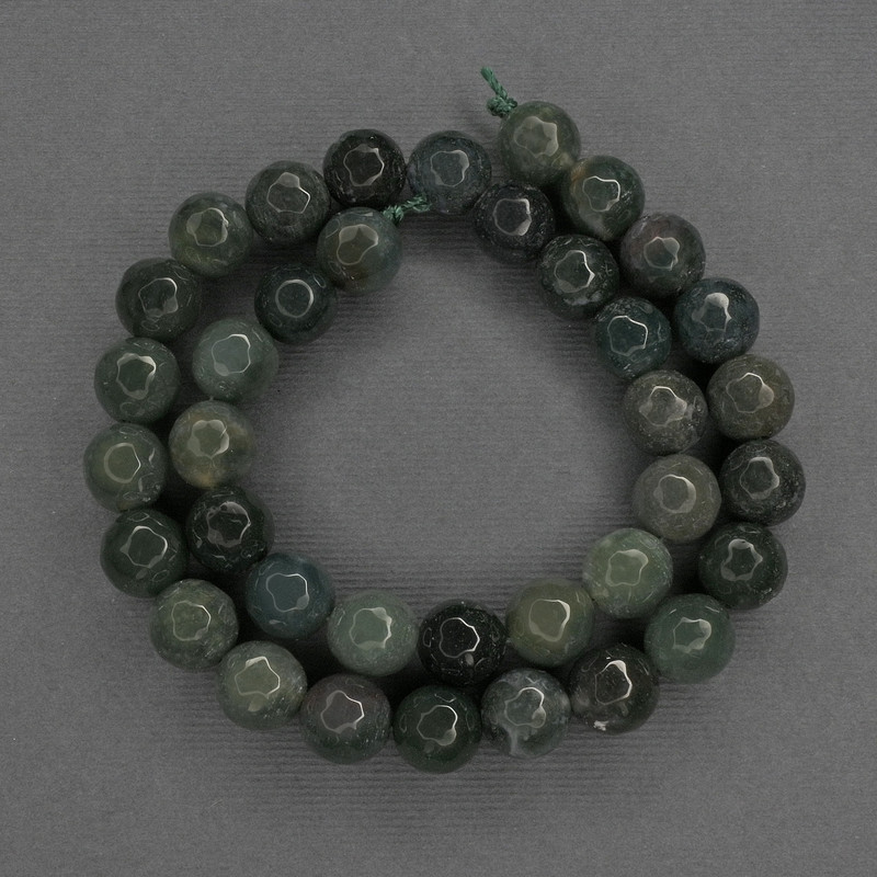 Beads of Green Jasper, Faceted Round Bead, 10 mm diameter ±, on a thread, 37 cm length ±