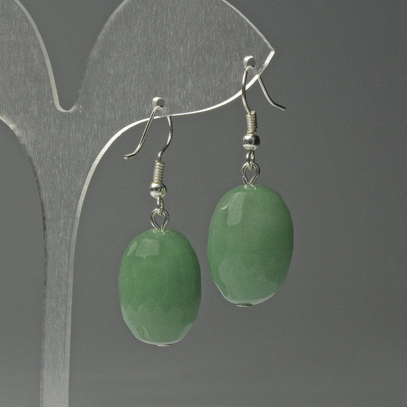 Faceted nephrite oval earrings, 15×20 mm, length 40 mm